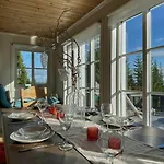 Luxury With Hot Tub, In-out, Fireplace & Wifi Villa