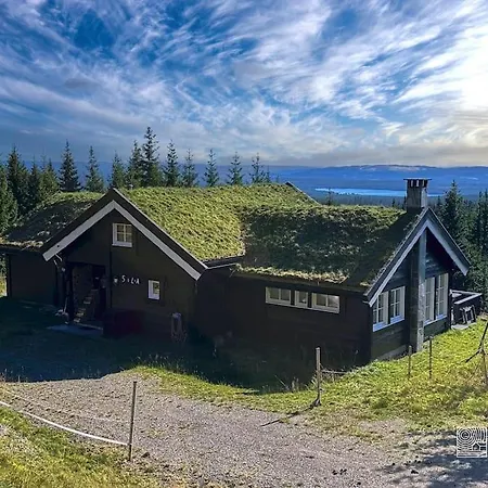 Sjusjoen, Luxury With Hot Tub, Ski-in Out * Ringsaker