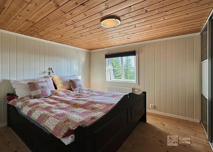 Luxury With Hot Tub, In-out, Fireplace & Wifi Villa Sjusjøen