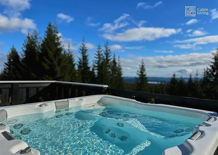 Luxury With Hot Tub, In-out, Fireplace & Wifi *